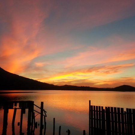 Lake Place Resort Glenhaven Bagian luar foto