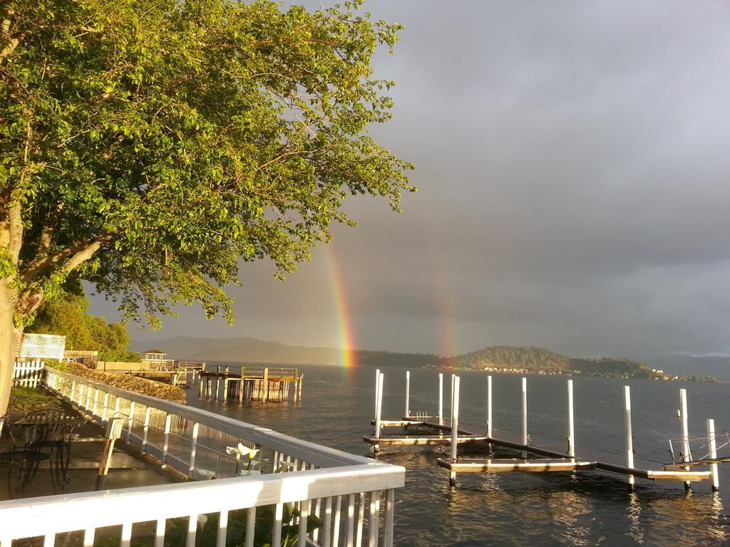 Lake Place Resort Glenhaven Bagian luar foto