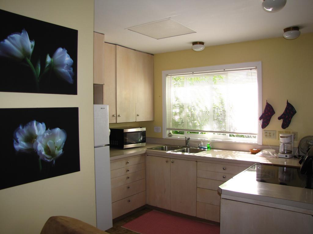 Lake Place Resort Glenhaven Ruang foto