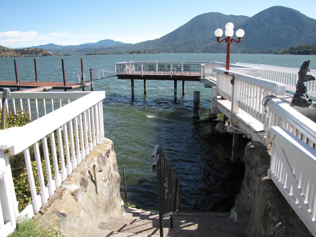 Lake Place Resort Glenhaven Bagian luar foto