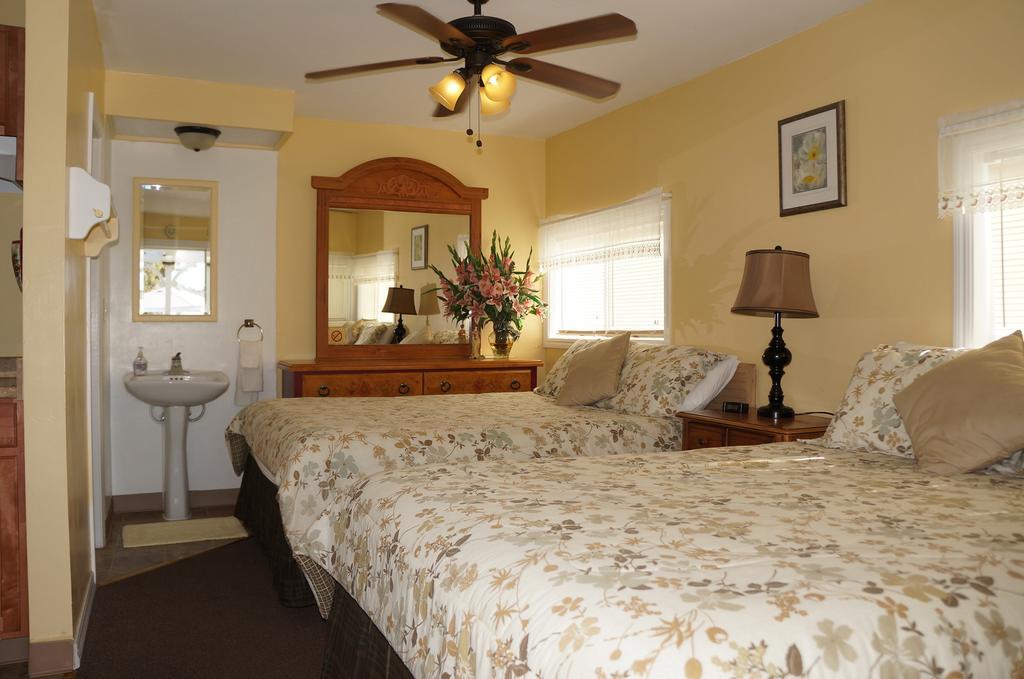 Lake Place Resort Glenhaven Ruang foto