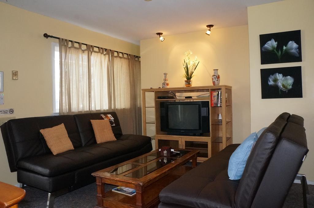 Lake Place Resort Glenhaven Ruang foto