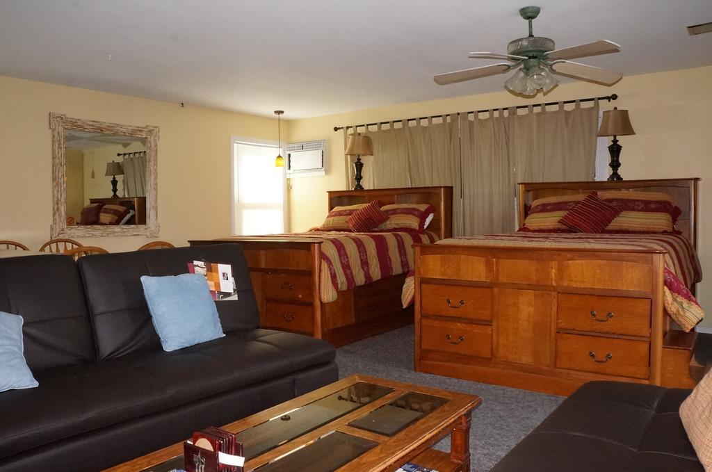 Lake Place Resort Glenhaven Ruang foto